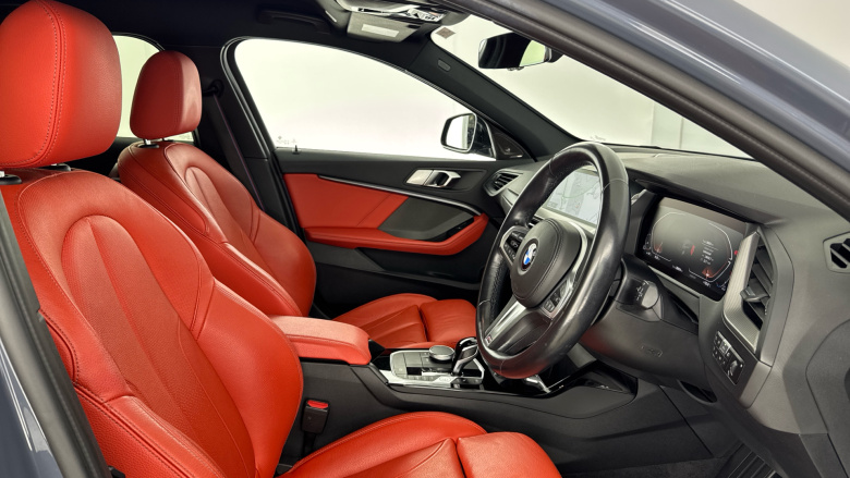 BMW 1 Series 118d M Sport 5dr Step Auto [LCP/Pro pk] Diesel Hatchback